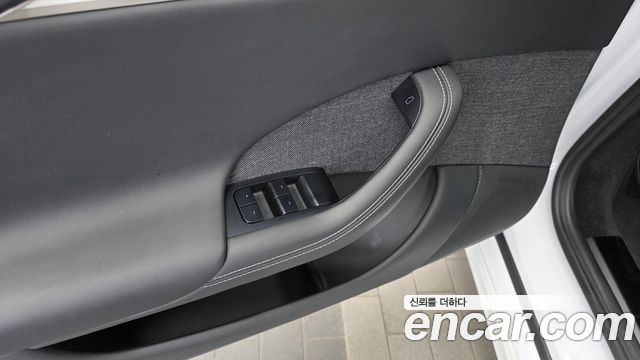 Tesla Model S 2023 — photo 27