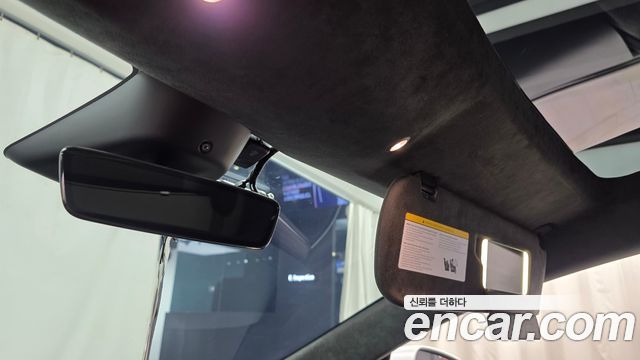 Tesla Model S 2023 — photo 28