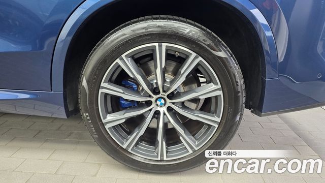 BMW X5 2019 — photo 7