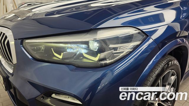 BMW X5 2019 — photo 8