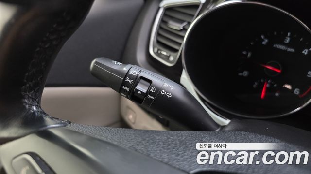 Kia Canival 2019 — photo 21