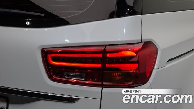 Kia Canival 2019 — photo 9