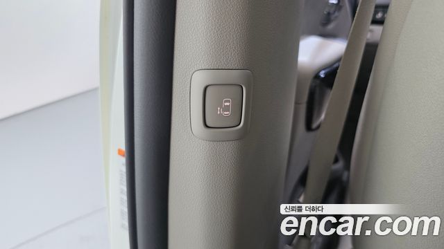 Kia Canival 2019 — photo 31