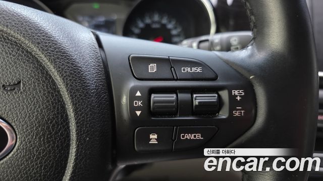 Kia Canival 2019 — photo 33