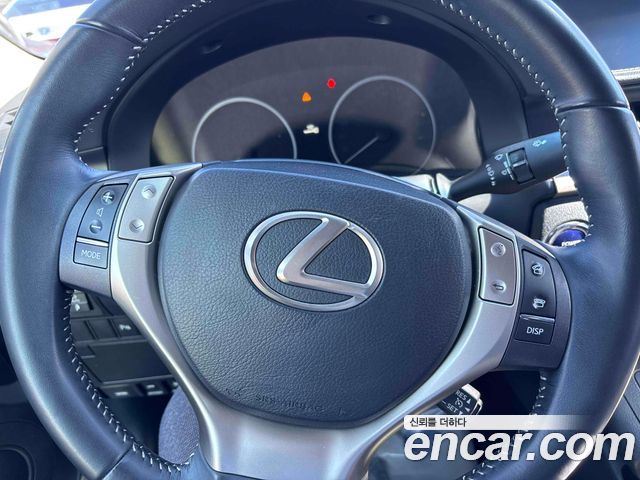 Lexus ES 2015 — photo 19