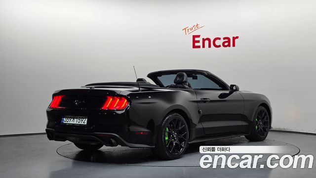 Ford Mustang 2019 — photo 2