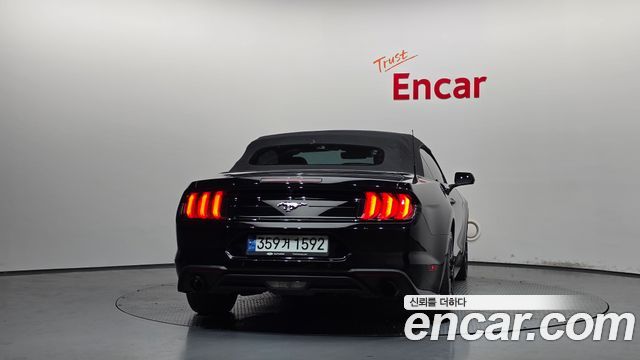 Ford Mustang 2019 — photo 4