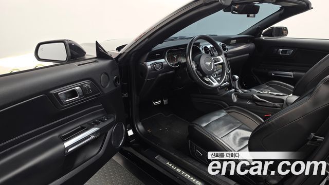Ford Mustang 2019 — photo 13