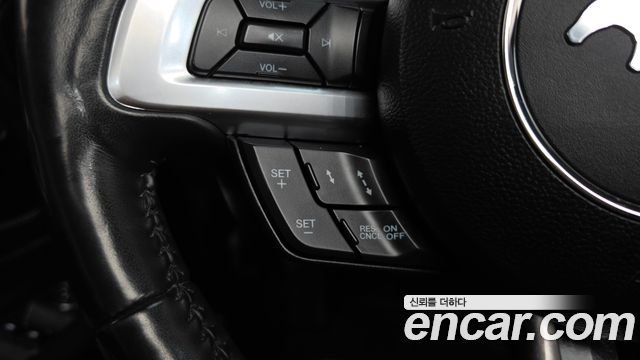 Ford Mustang 2019 — photo 22