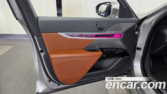 BMW 7-Series 2023 — photo 14