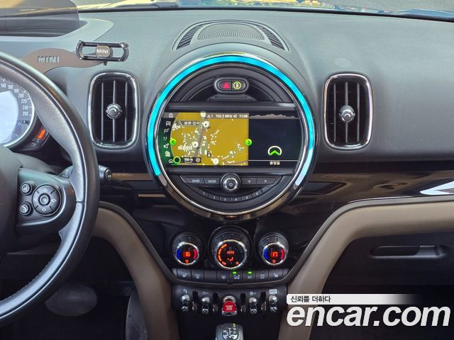 Mini Countryman 2019 — photo 12