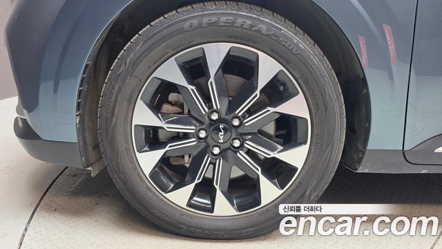Kia Canival 2023 — photo 5