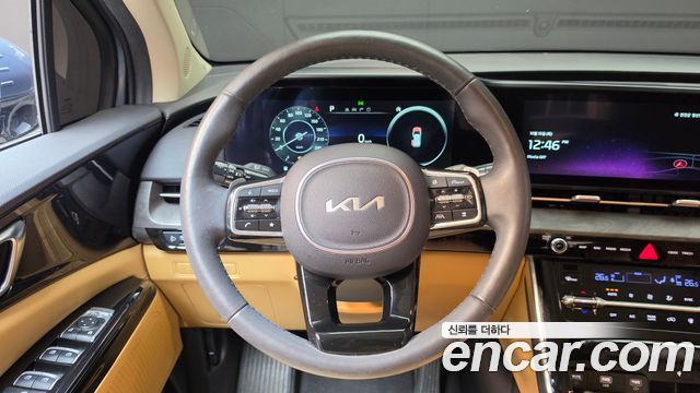 Kia Canival 2023 — photo 19