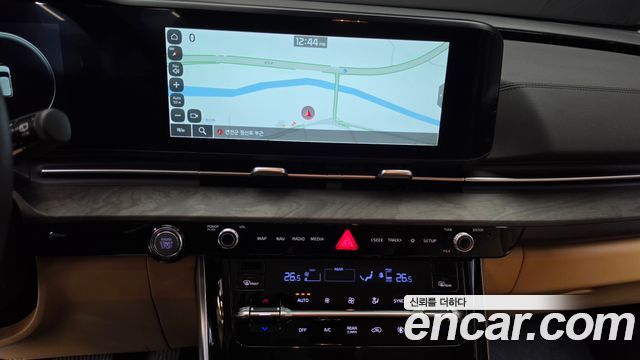 Kia Canival 2023 — photo 20