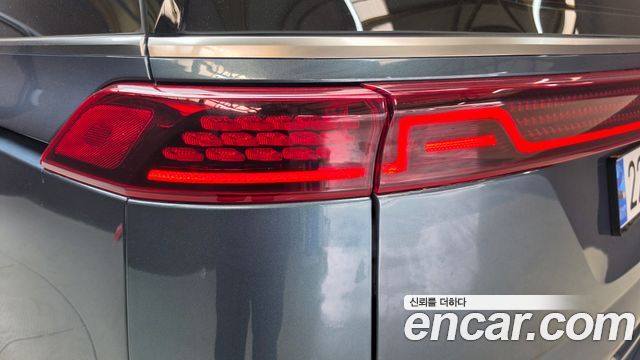 Kia Canival 2023 — photo 9