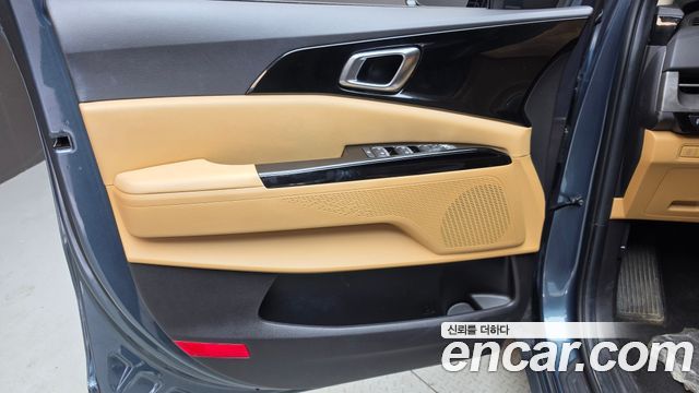 Kia Canival 2023 — photo 14