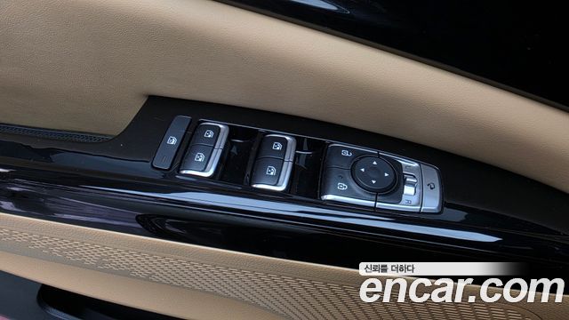 Kia Canival 2023 — photo 30