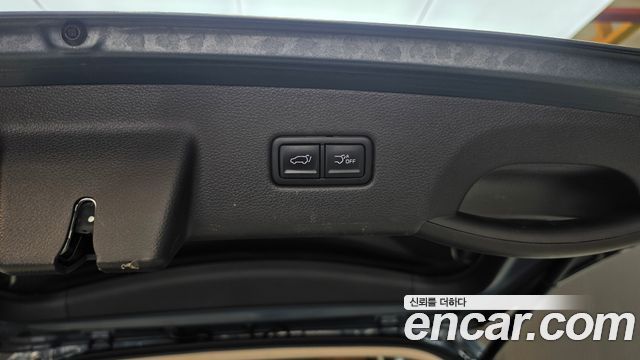 Kia Canival 2023 — photo 34