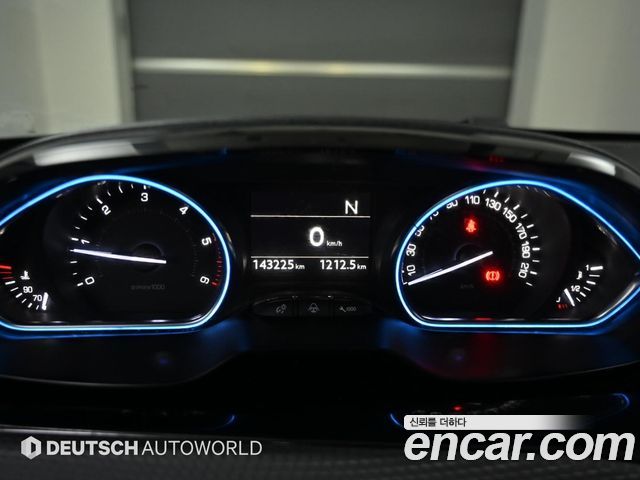 Peugeot 2008 2015 — photo 8