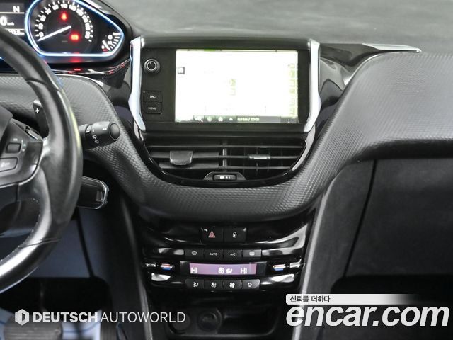 Peugeot 2008 2015 — photo 14