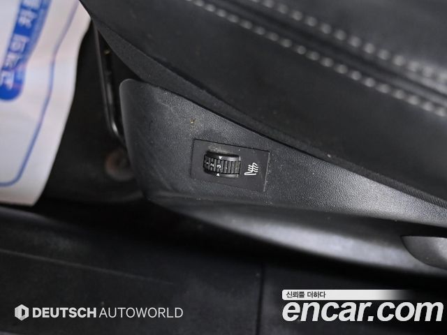 Peugeot 2008 2015 — photo 17