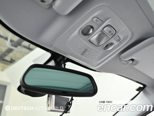 Peugeot 2008 2015 — photo 18