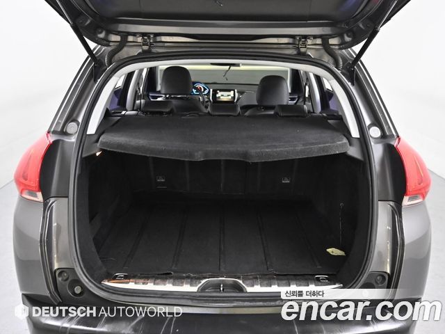 Peugeot 2008 2015 — photo 20
