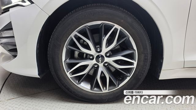 Kia K5 2023 — photo 5