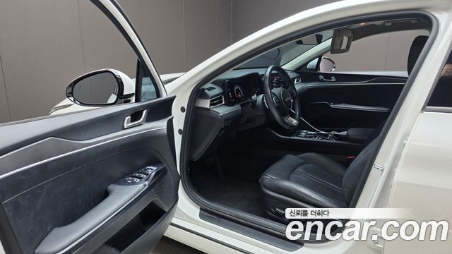 Kia K5 2023 — photo 13