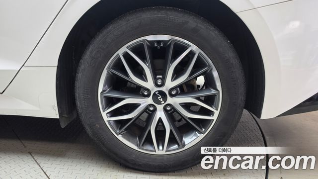 Kia K5 2023 — photo 7