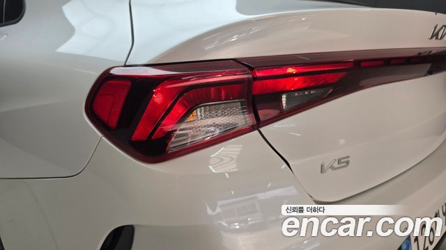 Kia K5 2023 — photo 9