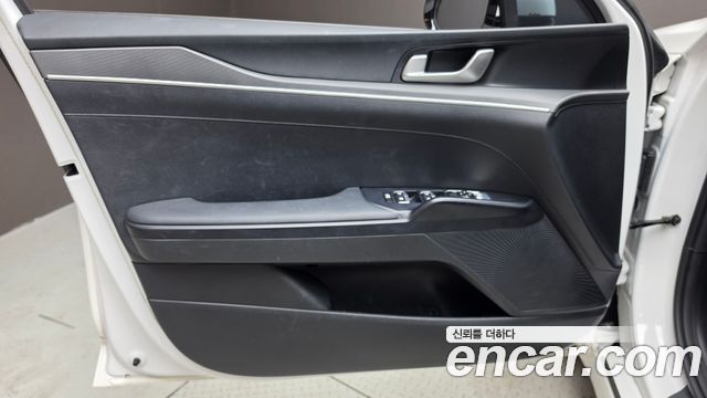 Kia K5 2023 — photo 14
