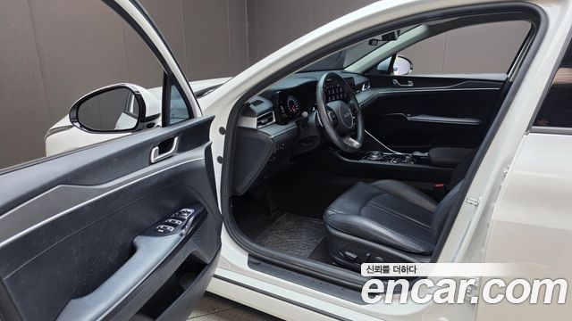 Kia K5 2023 — photo 13