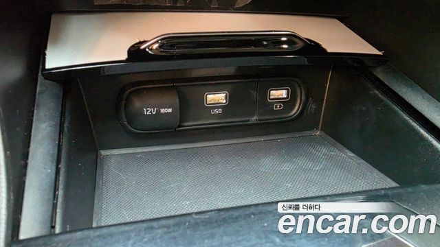 Kia K5 2023 — photo 31