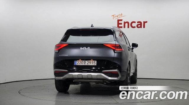 Kia Sportage 2023 — photo 4