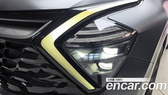 Kia Sportage 2023 — photo 8