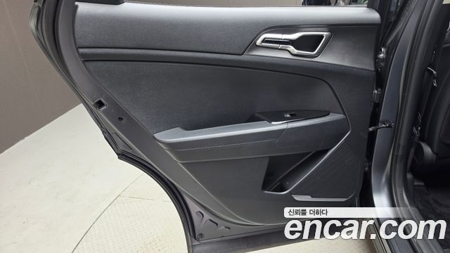 Kia Sportage 2023 — photo 15
