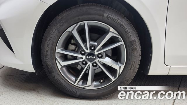 Kia K3 2022 — photo 5
