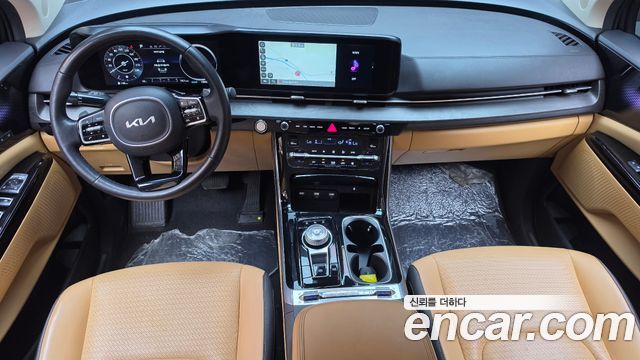 Kia Canival 2023 — photo 10