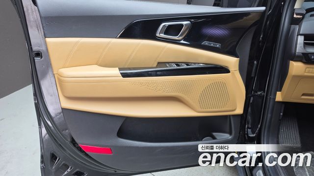 Kia Canival 2023 — photo 14