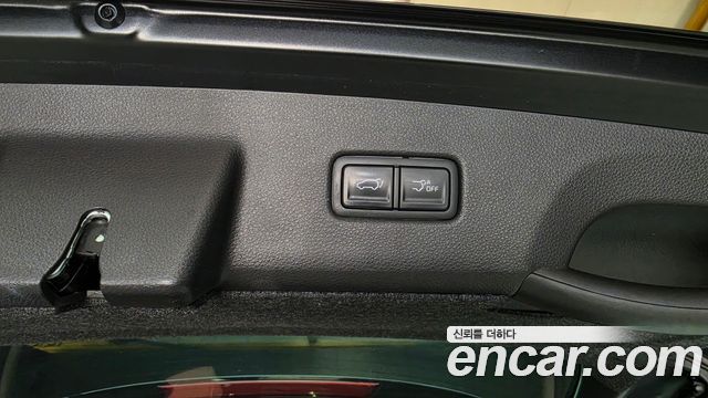 Kia Canival 2023 — photo 31