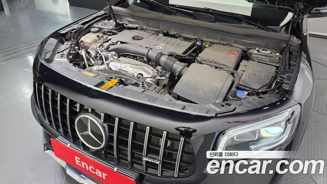 Mercedes-Benz GLB-Class 2023 — photo 6