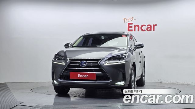Lexus NX 2017 — photo 3