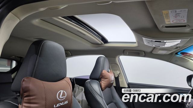 Lexus NX 2017 — photo 20