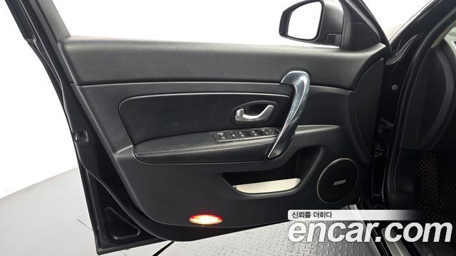 Renault Korea SM5  2012 — photo 14