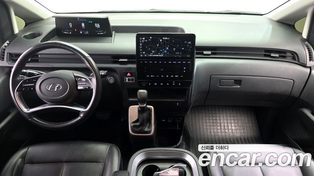 Hyundai Staria 2023 — photo 10