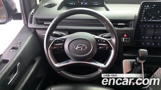 Hyundai Staria 2023 — photo 19