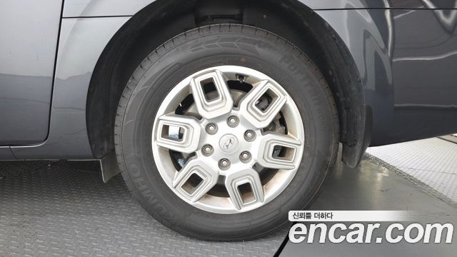 Hyundai Staria 2023 — photo 7