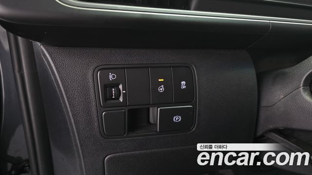 Hyundai Staria 2023 — photo 28
