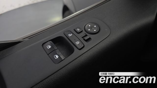 Hyundai Staria 2023 — photo 30